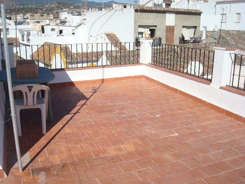 Middle Floor Apartment Estepona Málaga - image 7