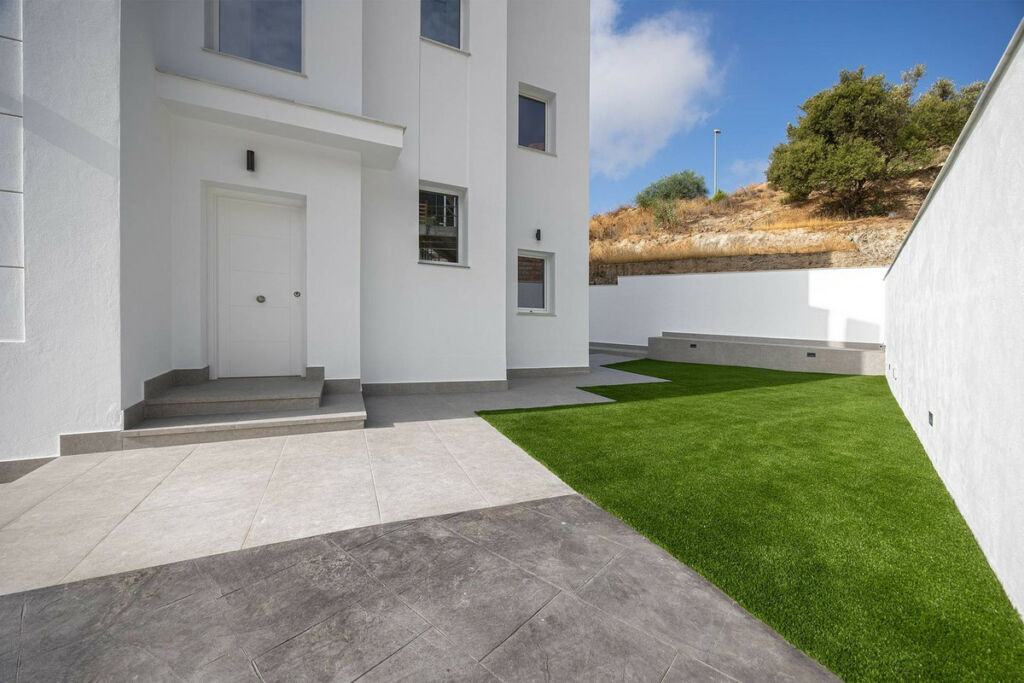 Detached Villa Nerja Málaga - image 7