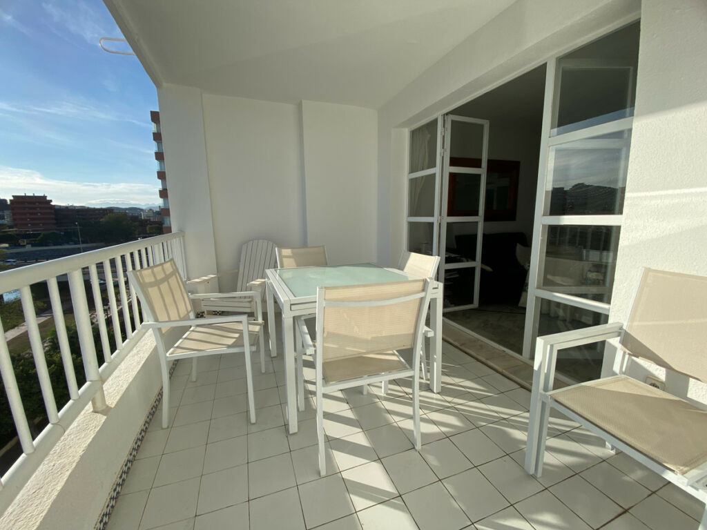 Middle Floor Apartment Fuengirola Málaga - image 7