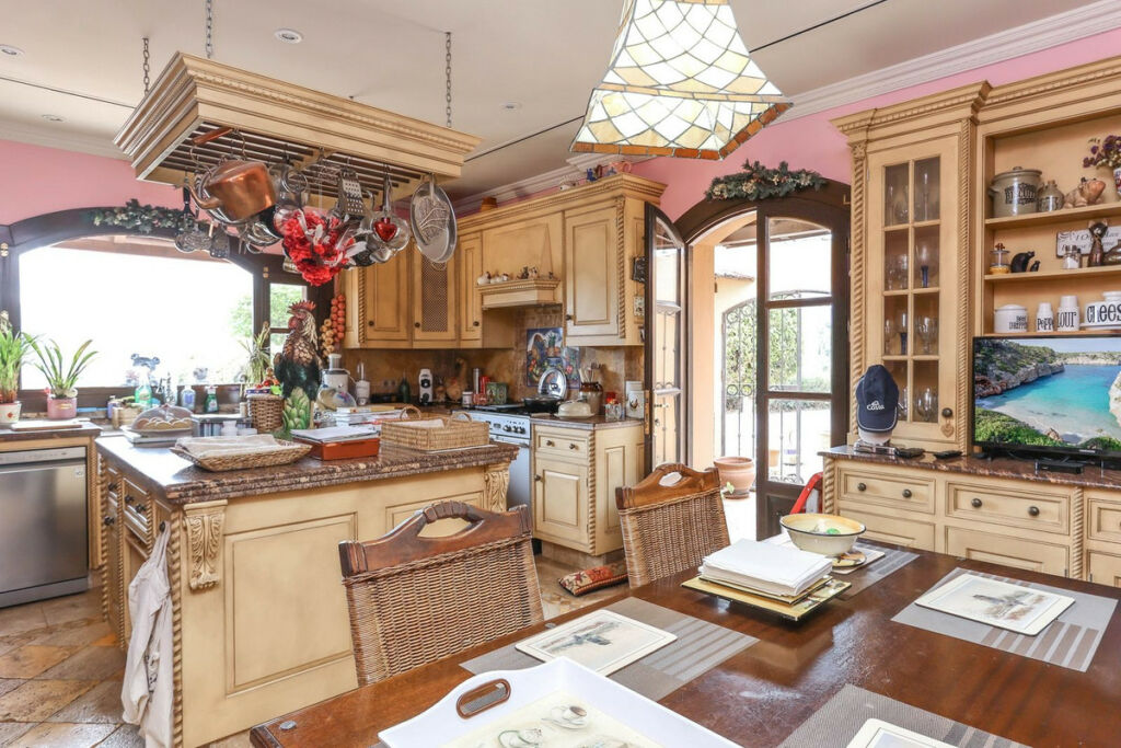 Detached Villa Monda Málaga - image 7