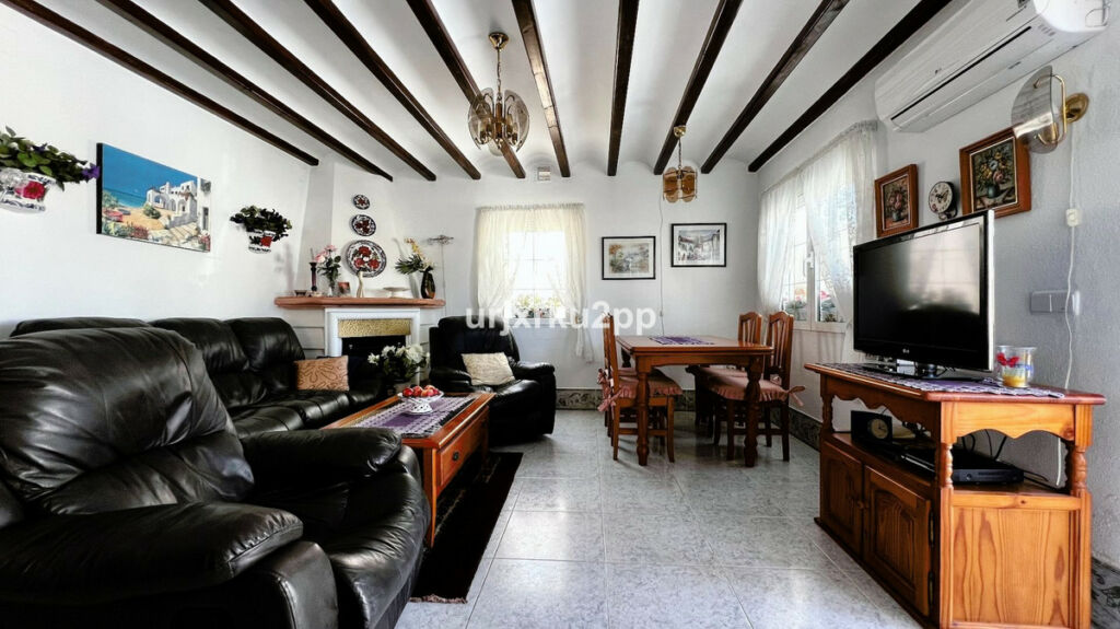 Detached Villa Playa Flamenca Alicante - image 7