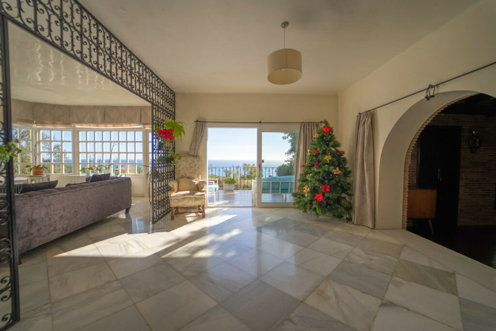 Detached Villa Benalmadena Málaga - image 7