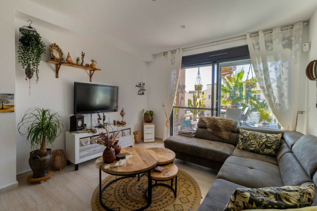 Ground Floor Apartment Villamartin Alicante - image 8