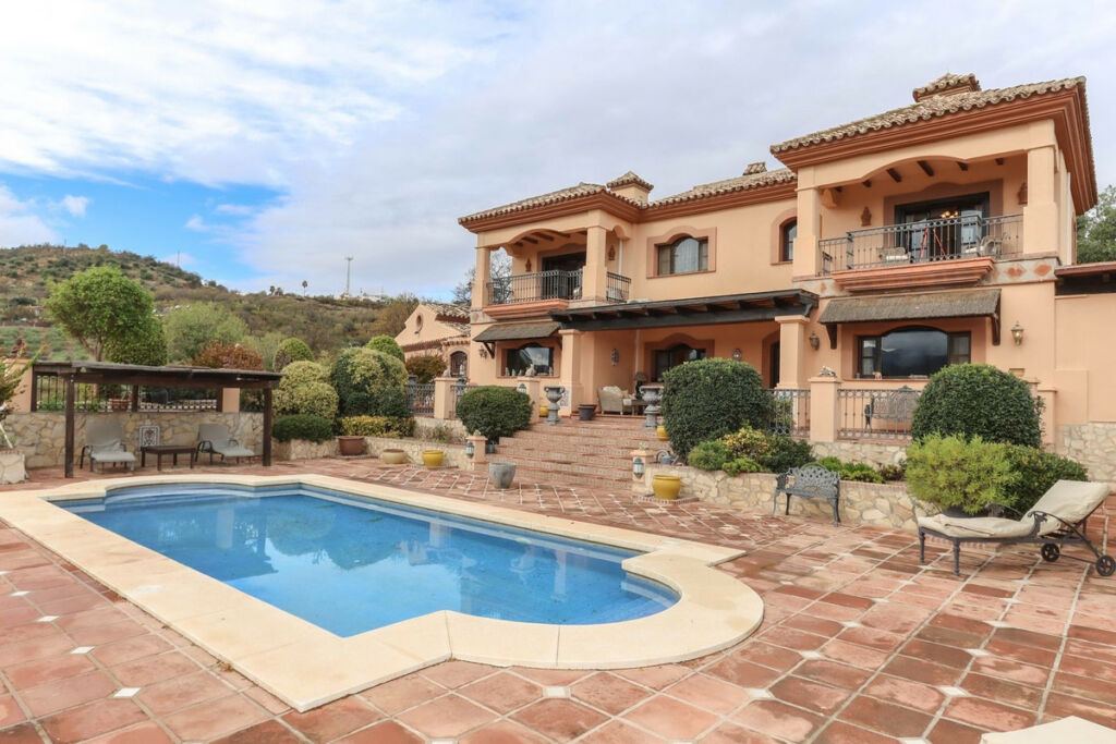 Detached Villa Monda Málaga - image 71