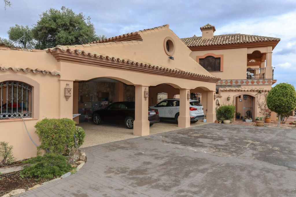 Detached Villa Monda Málaga - image 73
