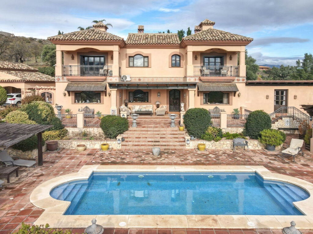 Detached Villa Monda Málaga - image 78