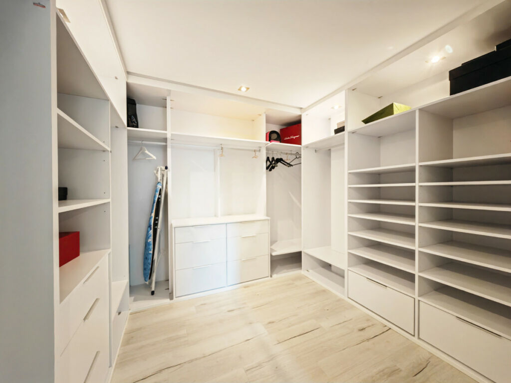 Middle Floor Apartment La Mairena Málaga - image 12