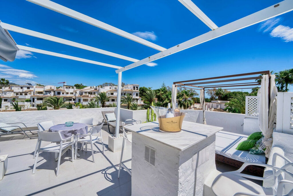Penthouse Duplex Elviria Málaga - image 13