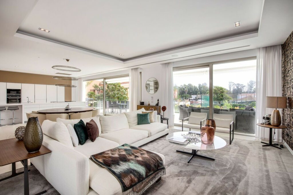 Detached Villa Guadalmina Baja Málaga - image 9