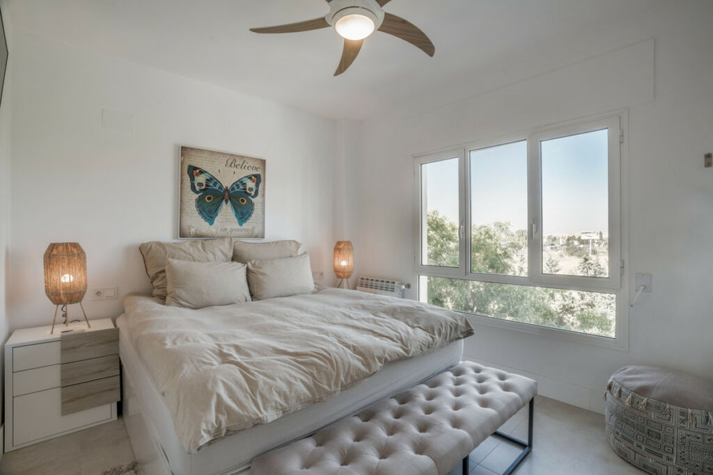 Penthouse Nueva Andalucía Málaga - image 8