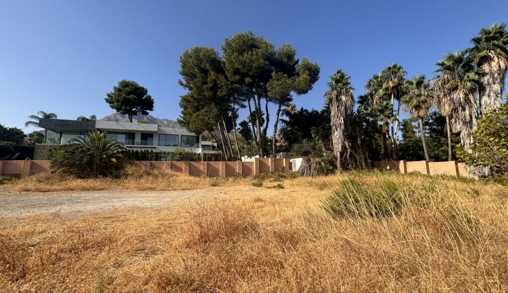 Residential Plot The Golden Mile Málaga - image 8