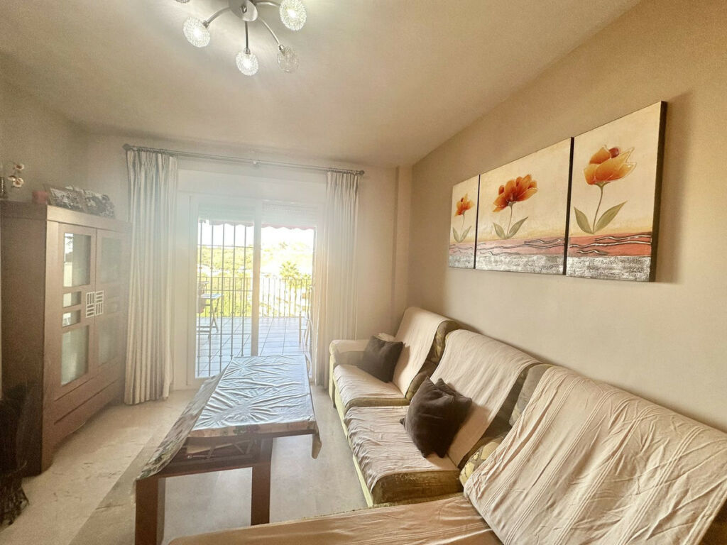 Ground Floor Apartment Riviera del Sol Málaga - image 8