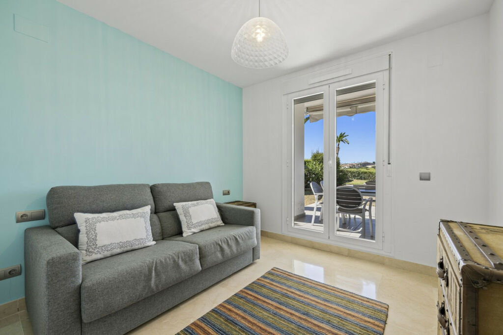 Ground Floor Apartment Los Arqueros Málaga - image 10