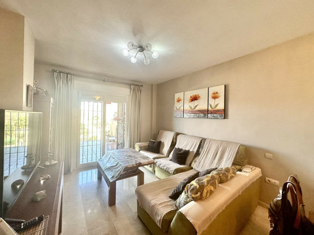 Ground Floor Apartment Riviera del Sol Málaga - image 9
