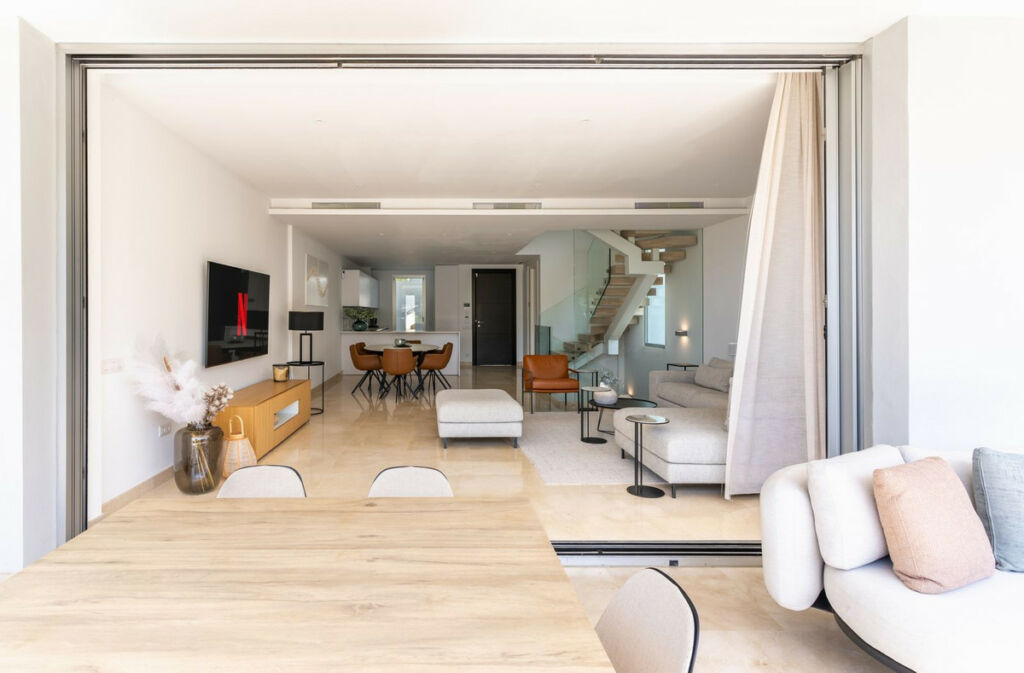 Townhouse Río Real Málaga - image 9