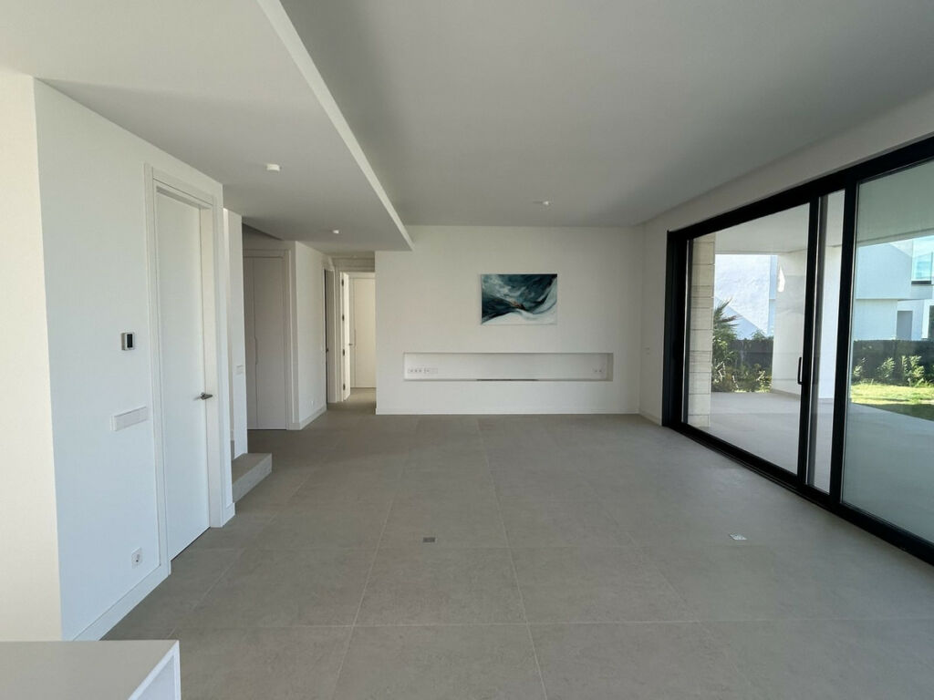 Detached Villa Río Real Málaga - image 9