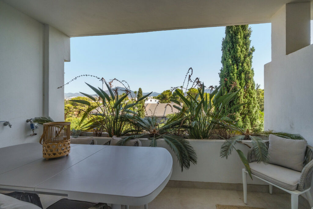 Penthouse Nueva Andalucía Málaga - image 9