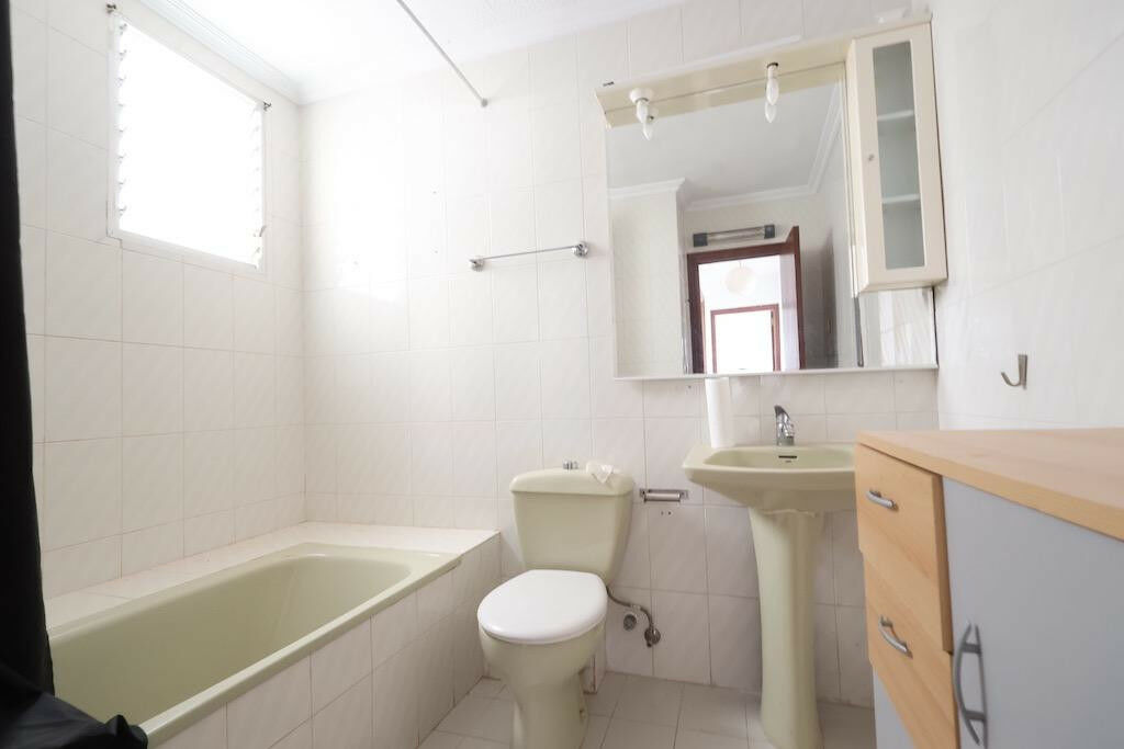 Ground Floor Apartment Punta Prima Alicante - image 9