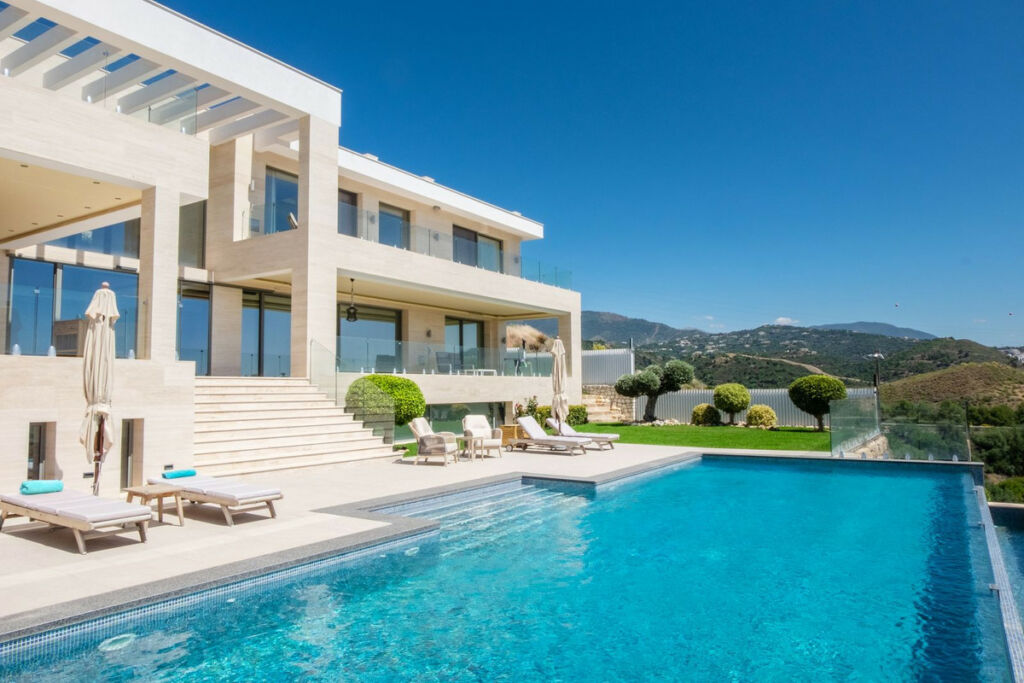 Detached Villa Benahavís Málaga - image 9