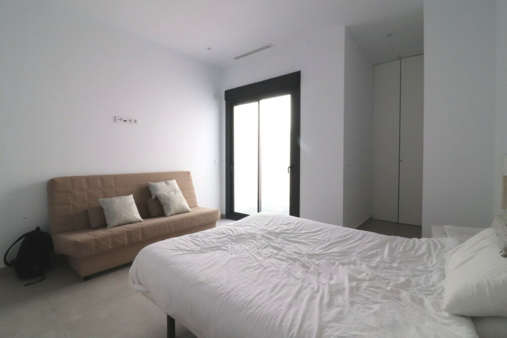 Detached Villa Pueblo Lucero Alicante - image 9