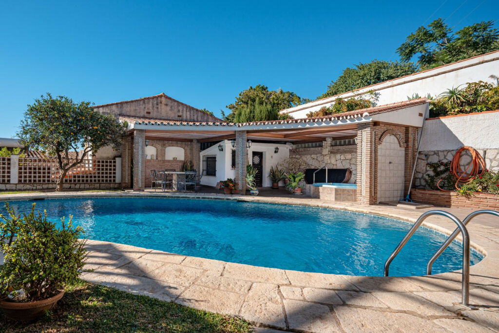 Detached Villa Benalmadena Málaga