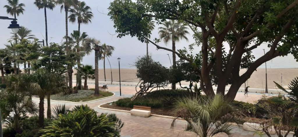 Middle Floor Apartment Estepona Málaga