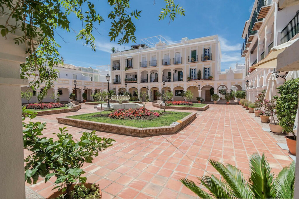 Top Floor Apartment Nueva Andalucía Málaga