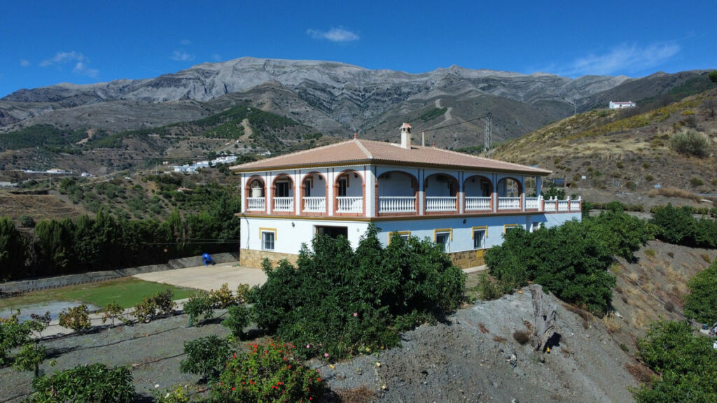 Detached Villa Sedella Málaga