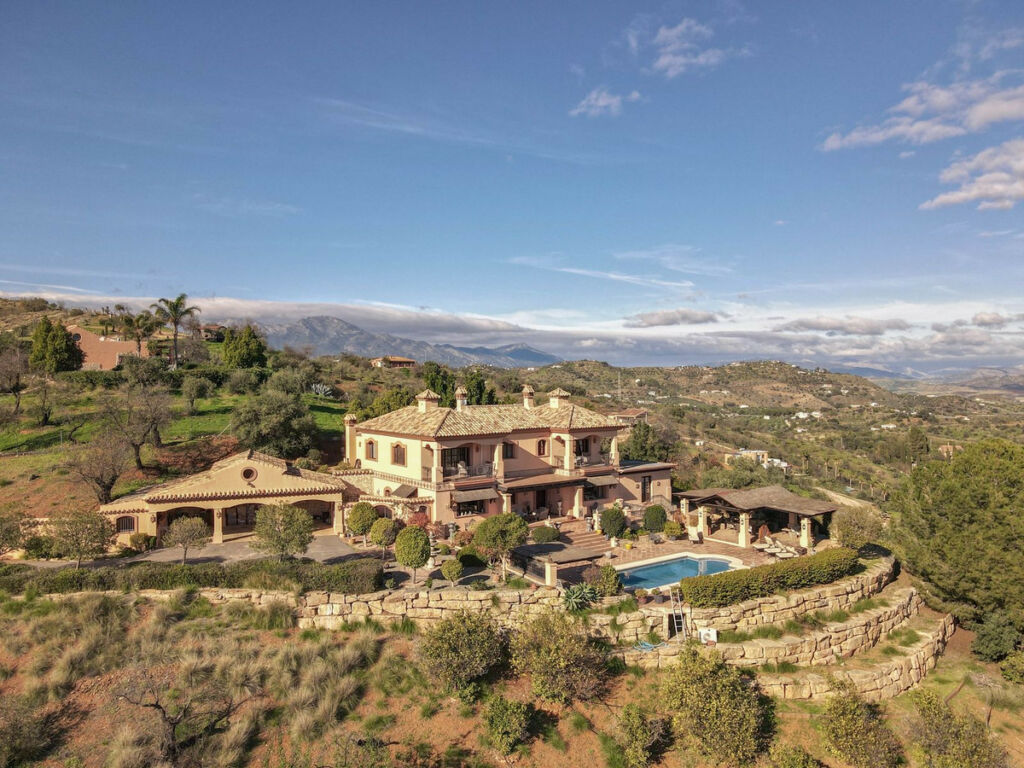 Detached Villa Monda Málaga