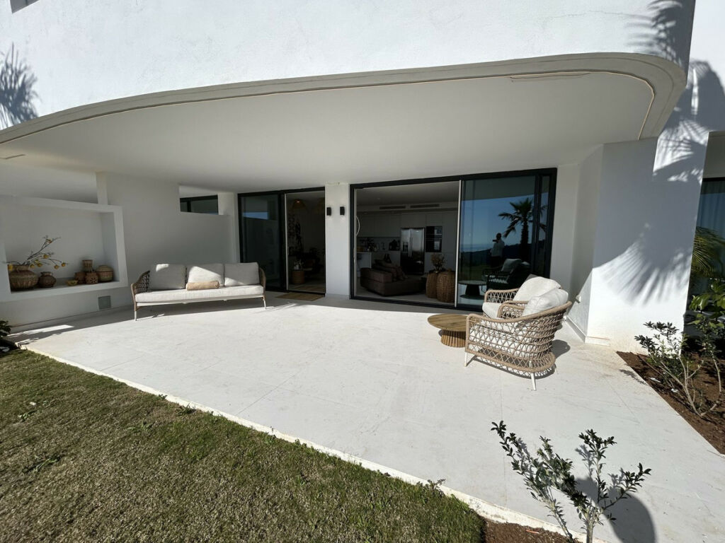 Ground Floor Apartment Marbella Málaga - image 2