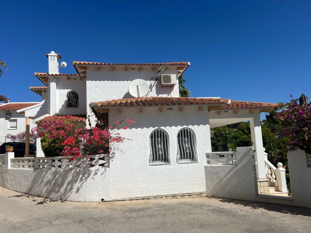 Detached Villa L'Alfás del Pi Alicante
