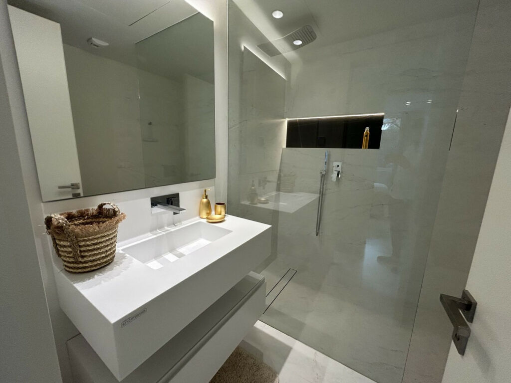 Ground Floor Apartment Marbella Málaga - image 9