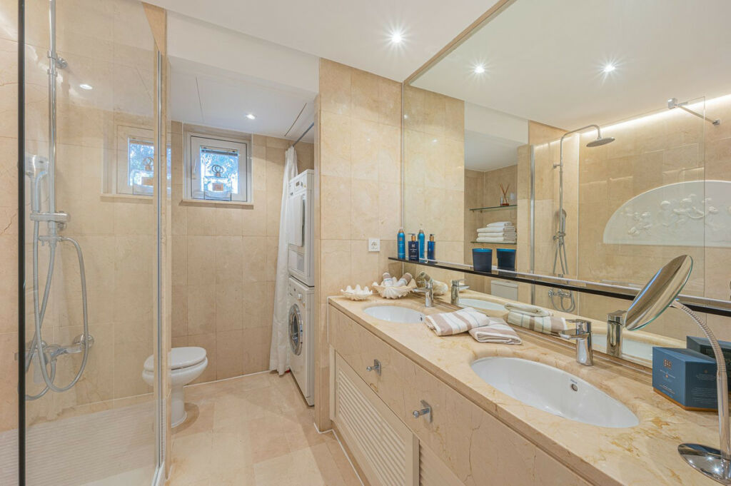 Ground Floor Apartment Marbella Málaga - image 10