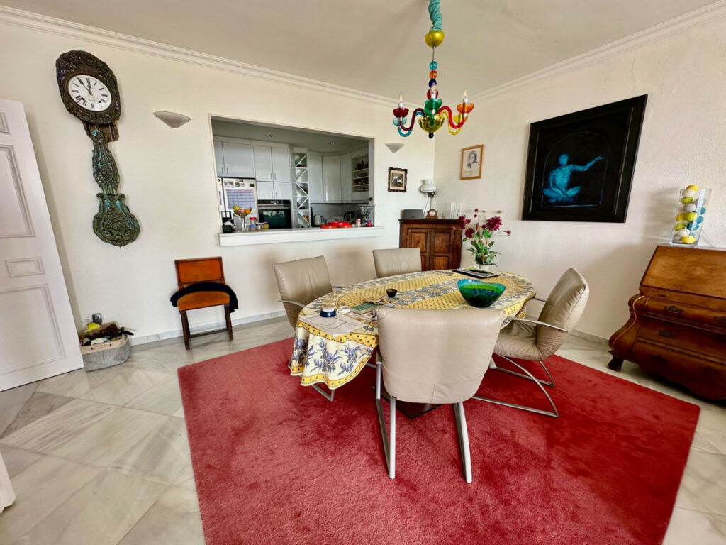 Middle Floor Apartment Benahavís Málaga - image 10