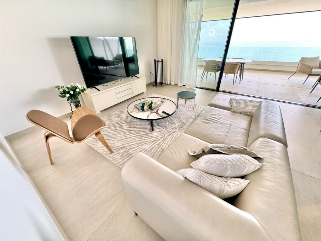 Penthouse Fuengirola Málaga - image 10