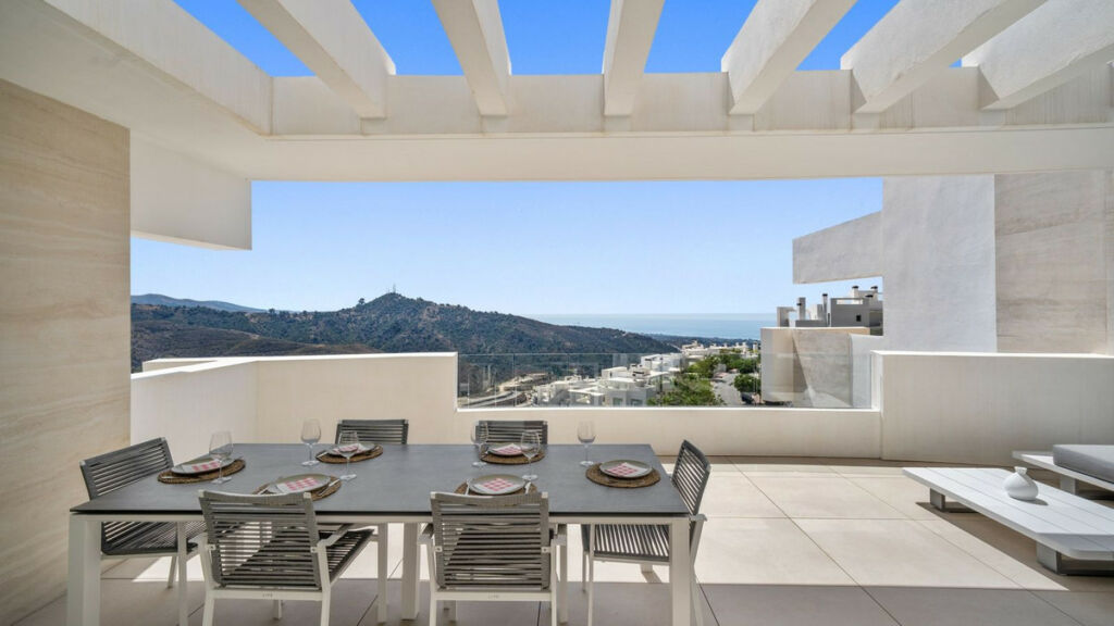 Middle Floor Apartment Marbella Málaga - image 9