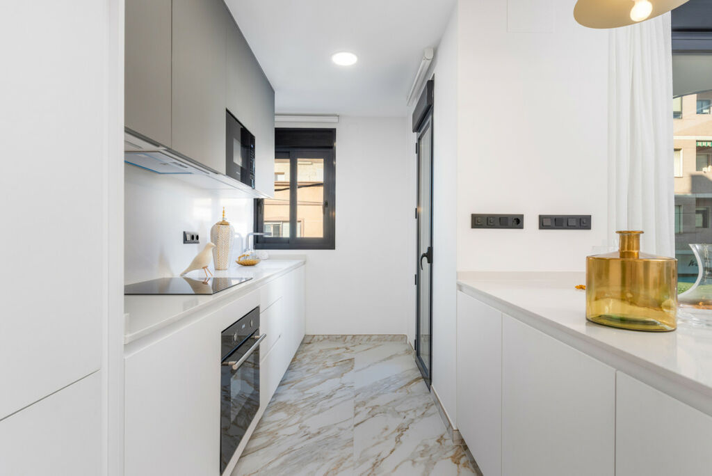 Middle Floor Apartment Guardamar del Segura Alicante - image 10