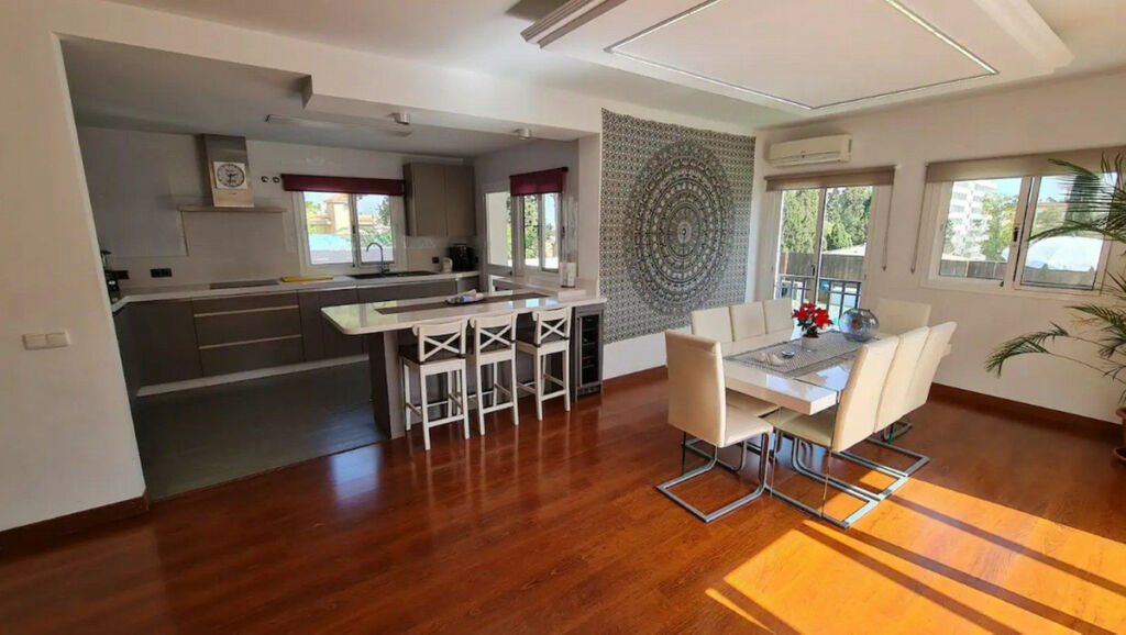 Detached Villa Torremolinos Málaga - image 10