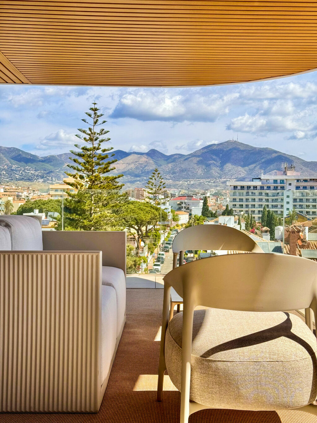 Middle Floor Apartment Fuengirola Málaga - image 10