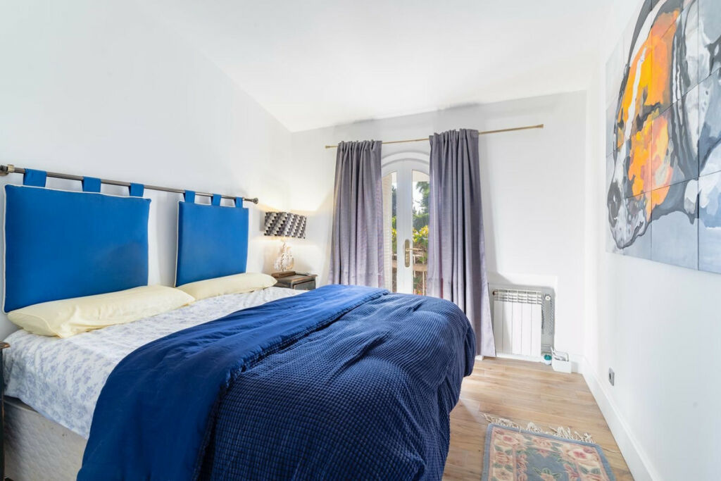 Detached Villa Nagüeles Málaga - image 10