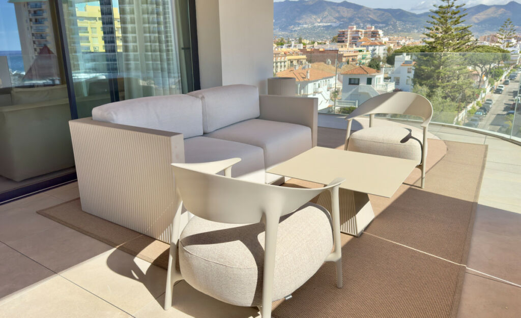Middle Floor Apartment Fuengirola Málaga - image 11