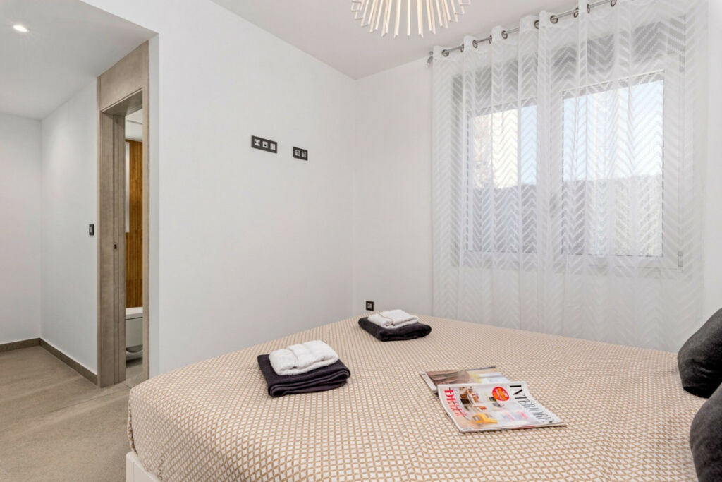 Detached Villa Guardamar del Segura Alicante - image 11