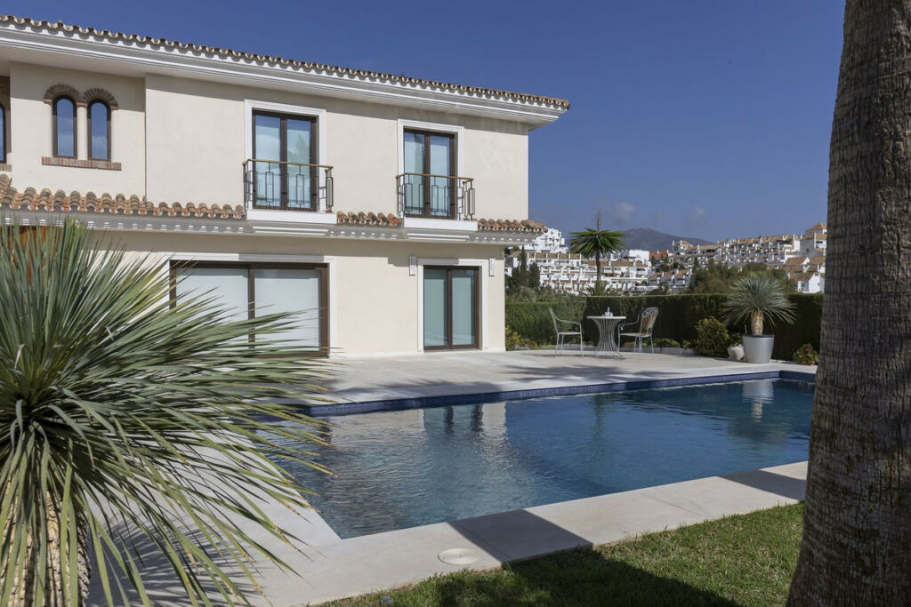 Detached Villa Mijas Golf Málaga - image 2