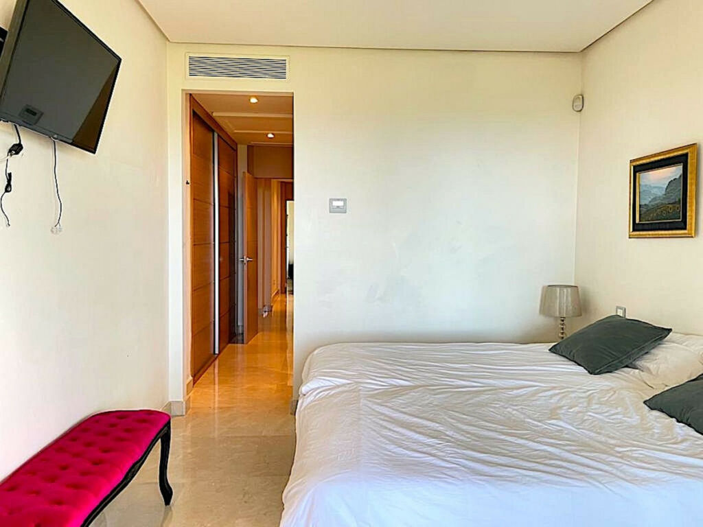 Middle Floor Apartment Benahavís Málaga - image 12