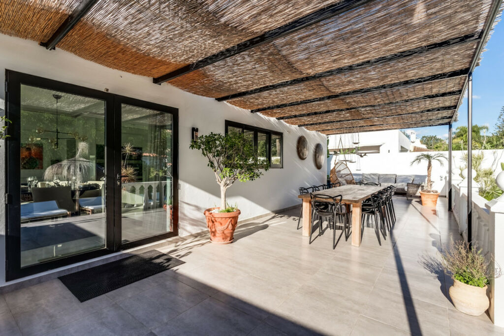 Detached Villa Nueva Andalucía Málaga - image 12