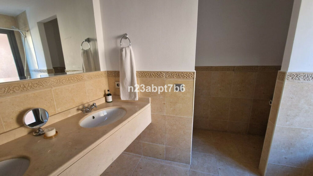 Penthouse Duplex El Paraiso Málaga - image 12