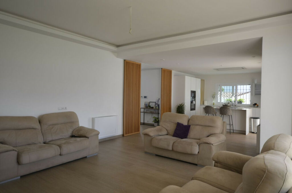 Detached Villa Manilva Málaga - image 12