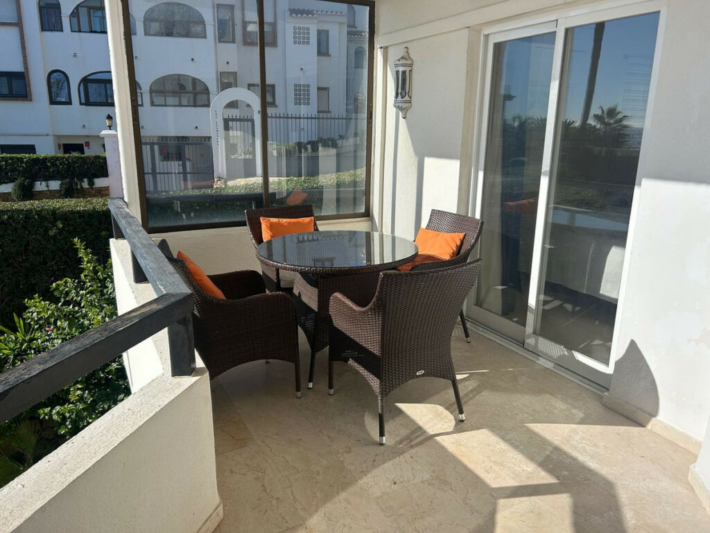 Middle Floor Apartment Torrenueva Málaga - image 12