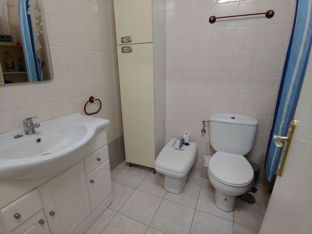 Middle Floor Apartment Fuengirola Málaga - image 12