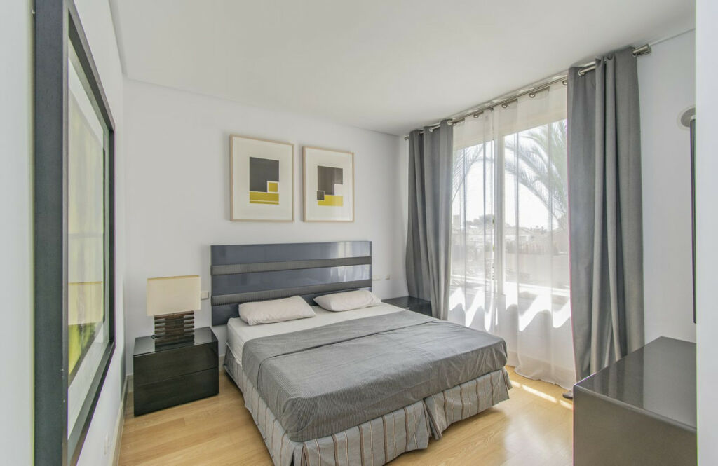 Penthouse Nagüeles Málaga - image 13